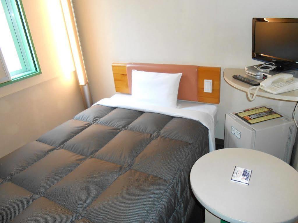 R&B Hotel Otsuka Eki Kitaguchi - Vacation Stay 40488V Tōkyō Extérieur photo